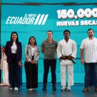 El presidente de la República, Daniel Noboa, participó de la entrega de más de 150 mil becas a beneficiarios del programa de Becas 'Because He Is Nice 2026', en la provincia del Guayas.