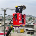 Municipio aplica diseño antihurto para frenar robo de cables en Guayaquil.