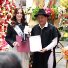 EL PREFECTO DE TUNGURAHUA, MANUEL CAIZABANDA, ENTREGO LA PLUMA DE MONTALVO, EL MAXIMO RECONOCIMIENTO A FATIMA BOSH, MIS UNIVERSO.
AG.EXTERNO