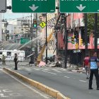 Los uniformados volvieron a realizar labores en el Multicomercio.