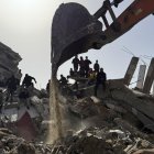 El 29 de octubre de 2024, Israel bombardeó un edificio residencial de Beit Lahia, en el norte de Gaza, y acabó con la vida de 200 miembros de la familia Abu Naser, que se refugiaban allí.