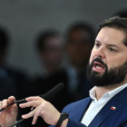 Estados Unidos revocó las visas de tres funcionarios del gobierno de Gabriel Boric, acusándolos de comprometer infraestructura crítica.