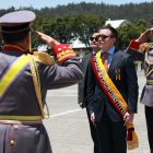 El presidente Daniel Noboa anunció el toque de queda en una ceremonia castrense.