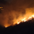 Un incendio forestal en el sector de El Descanso, entre Cuenca y Paute, se extendió por más de 11 horas y afectó cerca de 11 hectáreas.