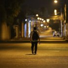 El Gobierno dispuso toque de queda y restricción de movilidad en cuatro provincias como parte de la nueva fase contra el crimen organizado.