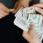 El incumplimiento del pago del décimo cuarto sueldo expone a las empresas a sanciones.