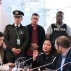 Yuri Coronel, alcaldesa de Muisne y presidenta de AME, acudió a la Asamblea para tratar el tema de la reforma.