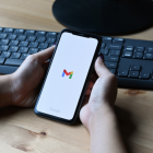 Gmail incorpora inteligencia artificial para resumir correos y priorizar tareas en la bandeja de entrada.