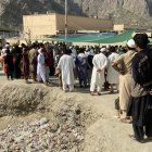 Miles de refugiados afganos cruzaron este domingo 2 de noviembre el paso fronterizo de Torkham desde Pakistán en una repatriación masiva.