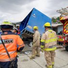 Bomberos atienden la emergencia