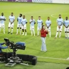 Universidad Católica acudió la semana pasada al estadio Rodrigo Paz Delgado para cumplir con el reglamento, pese a conocer que Emelec no se presentaría.