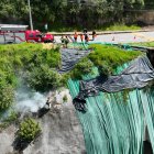 Talud colapsa en antigua vía a Nayón; vecinos exigen muro de contención para prevenir nuevos deslizamientos