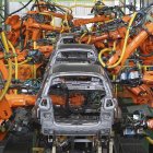 En el rubro automotriz, Ecuador ha acordado la eliminación de aranceles para vehículos con motor superior a 2.000 cc.