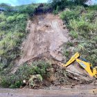 Se retiró aproximadamente 300 metros cúbicos de escombros en la antigua vía a Nayón.