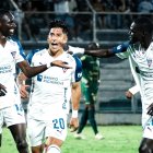 Janner Corozo (izq.) anotó ante Orense el primer gol de la LigaPro 2026.