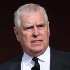 El príncipe Andrés, cuestionado por el presunto uso de fondos públicos en viajes y tratamientos personales.