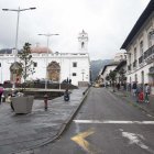 Mejora. En la primera fase se amplió las aceras, se colocó macetas y se sembró distintas especies de árboles.