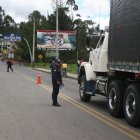 El paso de la mercadería de Ecuador a Colombia tiene restricciones.