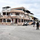 Dos ataques con explosivos el 26 de febrero de 2026 dejaron daños materiales y un menor herido. La Policía investiga si los inmuebles afectados están vinculados con familiares y abogados de alias Saoco, cabecilla de la banda Sao Box.