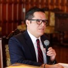 José Julio Neira expuso los nuevos controles en contratación estatal y lavado de activos.