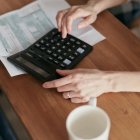 Personas con deudas podrán revisar su historial crediticio en línea con su cédula.