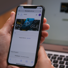 El buscador de Google experimenta con titulares generados por IA en resultados de noticias, una práctica que ya ha generado críticas por posibles distorsiones en la información.