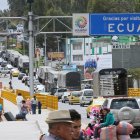 Las actividades comerciales entre Ecuador y Colombia están afectadas por los aranceles que los países se han puesto. En la foto el puente internacional Rumichaca.