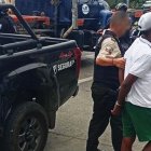 Un sujeto acusado de asaltar a conductores en la vía Perimetral fue detenido.