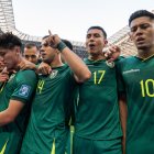 Jugadores de Bolivia celebran el gol de Miguel Terceros.
