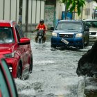 A lo largo de esta semana se han registrados lluvias continuas, lo que ha dejado calles bajo el agua y ha complicado la movilidad en prácticamente toda la ciudad.