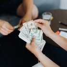 El IESS brinda a los pensionistas la posibilidad de escoger cómo desean recibir sus décimos.