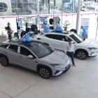 La venta de autos se redujo en febrero de 2026 frente a enero del mismo año, según la Aeade.