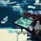 Gustavo Petro ofrece ayuda a Daniel Noboa para controlar puertos y aeropuertos en medio de la guerra comercial entre Ecuador y Colombia