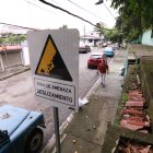 Advertencias. En algunos puntos se ve el letrero de amenaza, pero piden tambien acciones.