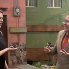Laura Suárez con David Reinoso, quien interpreta a El Cholito.