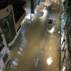 El agua cubrió algunas calles de extremo a extremo.