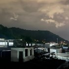 Varios sectores de Guayaquil registraron apagones y microcortes de energía la noche del viernes 13 de marzo, lo que generó reclamos de ciudadanos en redes sociales