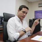 Fernando Cornejo constantemente atendía a los medios de comunicación sobre temas de Segura EP.