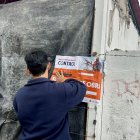 Imagen referencial. El implicado colocaba sellos de sanción y folletos que simulaban notificaciones de sanción.