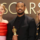 Jessie Buckley, Michael B Jordan y  Amy Madigan, tres de los ganadores de los Premios Óscar 2026.
