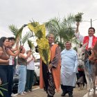 La ceremonia incluyó a un 'burrito', dándole dinamismo a la tradición.