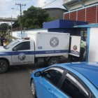 Personal de Medicina Legal retiró los cuerpos de las víctimas, la mañana de este domingo 8 de marzo.