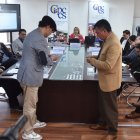 Los 75 expedientes de los postulantes al concurso de selección del nuevo fiscal fueron distribuidos entre 9 integrantes de la comisión, luego de la renuncia de uno de sus miembros.