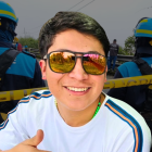 Héctor Enríquez, ingeniero de sonido de 27 años, desapareció el 18 de febrero en Quito. Su cuerpo fue hallado días después en una quebrada de la vía Alóag–Santo Domingo.