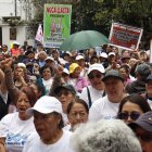 Los adultos mayores de distintos barrios de Quito realizaron una movilización para pedir a la Corte que tramite con celeridad las demandas de inconstitucionalidad contra la reforma al Cootad.
