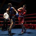 Terapia. Kian lanza puñetazos a su oponente como terapia para recuperarse de la muerte de su madre.