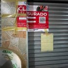 El bar clandestino clausurado funcionaba en condiciones precarias.