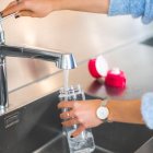 Precios del agua subieron la inflación de febrero: ¿Qué productos se encarecieron?