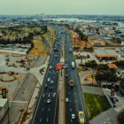 La avenida León Febres Cordero es la principal arteria de La Aurora