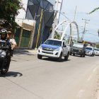 El alcalde de Guayaquil, Aquiles Álvarez, llegó escoltado hasta la Unidad Judicial.